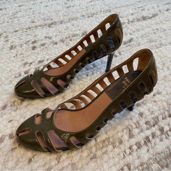 Laurence Dacade Paris Cutout Patent Leather Peep Toe Pumps Olive Green, Size 6 - Picture 3 of 8